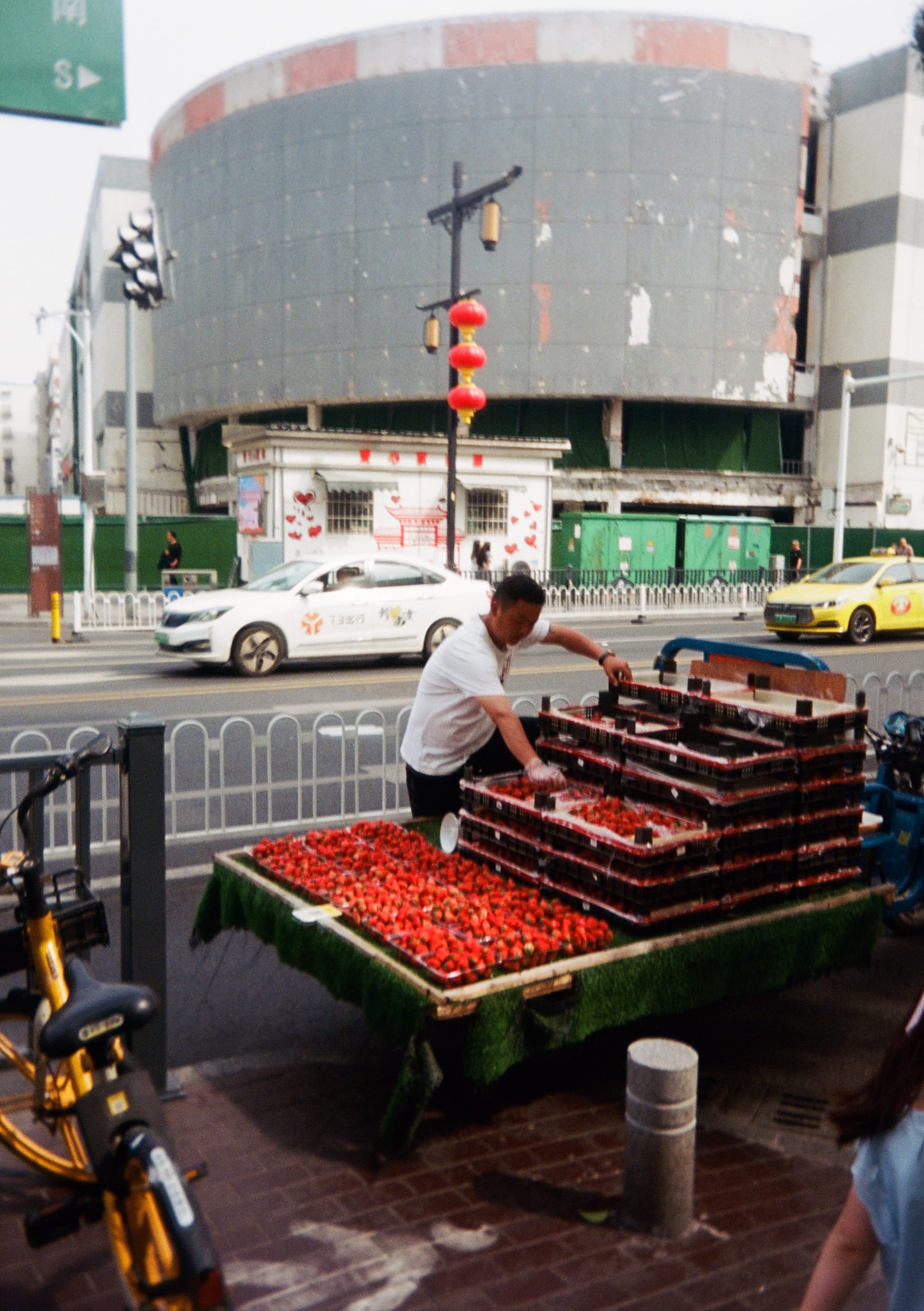 A Review Of The Kodak Ektar H35 Half Frame Film Camera