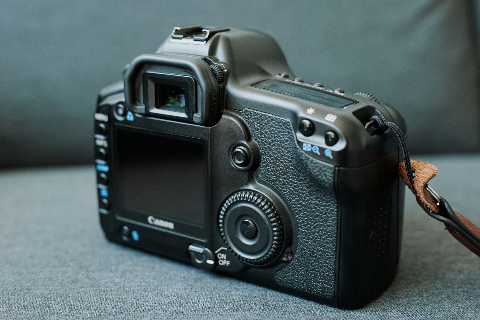 A Review Of The Original Canon EOS 5D Classic