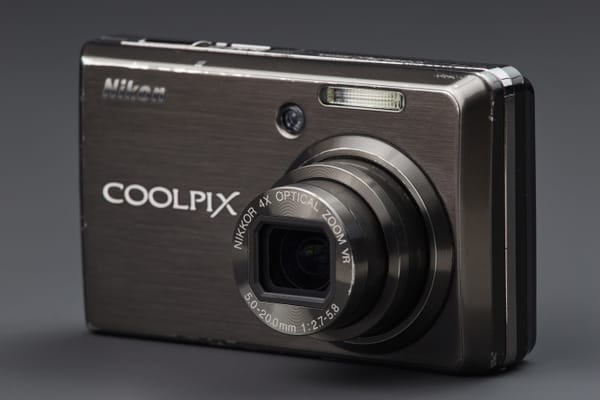 A Review Of The Nikon Coolpix S600 CCD Compact Camera